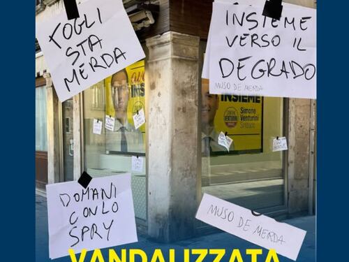 "Muso de m..."; "Insieme verso il degrado": vandalizzata la sede elettorale del candidato Venturini