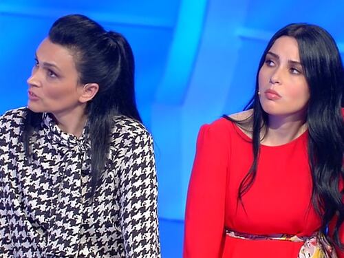 Lasciato per una chat erotica. Scoppia in lacrime per la moglie dalla De Filippi