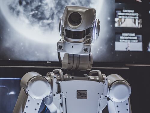 2023 ritorno al passato: nei laboratori Usa nasce il robot uguale a T-1000