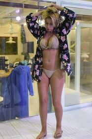 Grande Fratello Vip, i momenti hot di Valeria Marini 18
