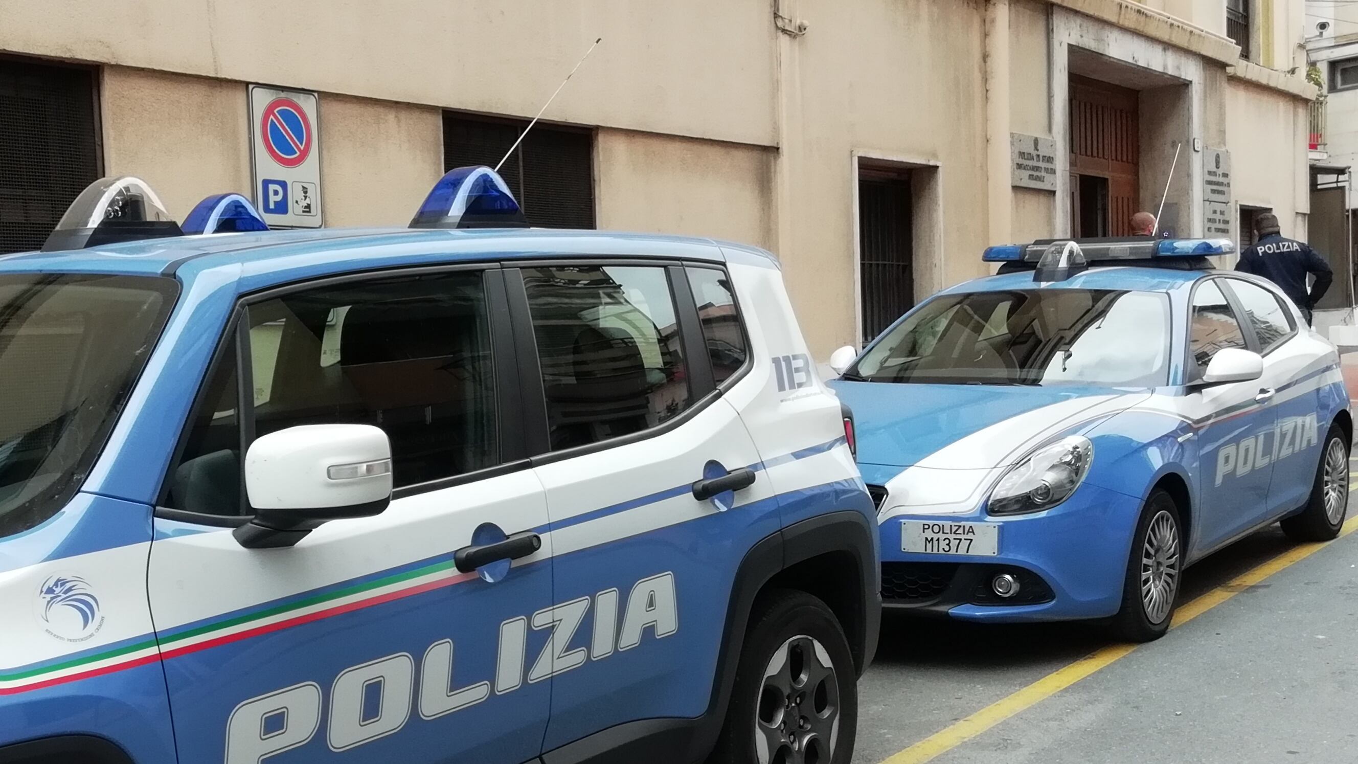 Ostia, lo adesca sul web, poi lo uccide col marito: fermata una coppia