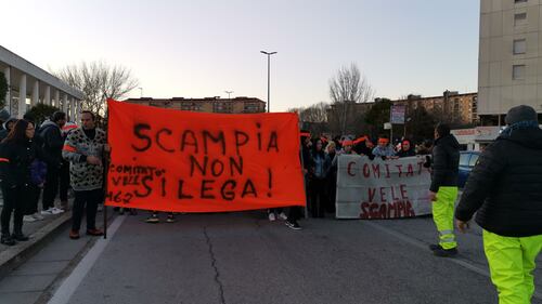 Manifestazioni contro la Lega a Scampia 6
