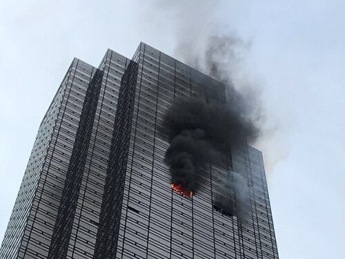 New York, incendio nella Trump Tower: un morto e 5 feriti