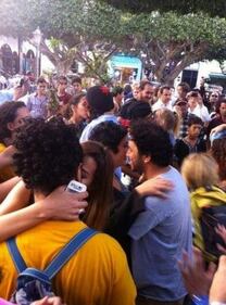 Baci proibiti a Rabat, scatta il "kiss-in" di protesta 2