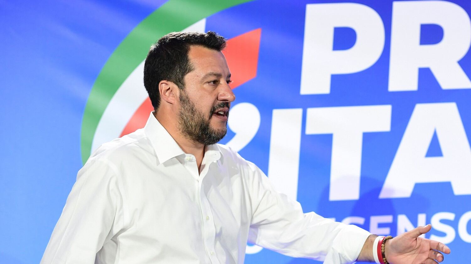Toh, Matteo si scopre patriota a scoppio ritardato