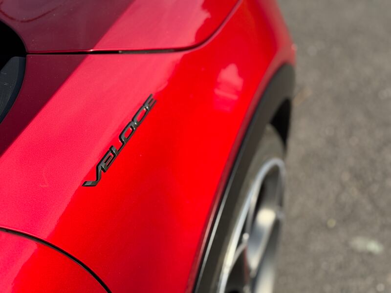 Alfa Romeo Junior Veloce: la gallery del crossover sportivo elettrico da 280 CV 6