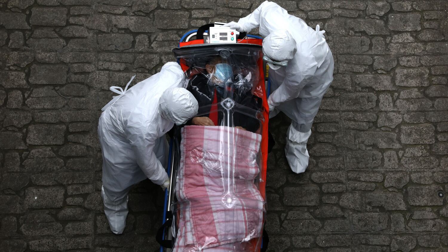 "Qui in Italia è come a Wuhan". Adesso il coronavirus fa paura