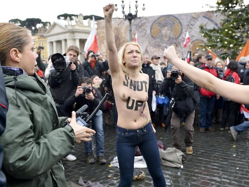 Il sesso delle femministe e la castità matrimoniale: le sette parole della settimana