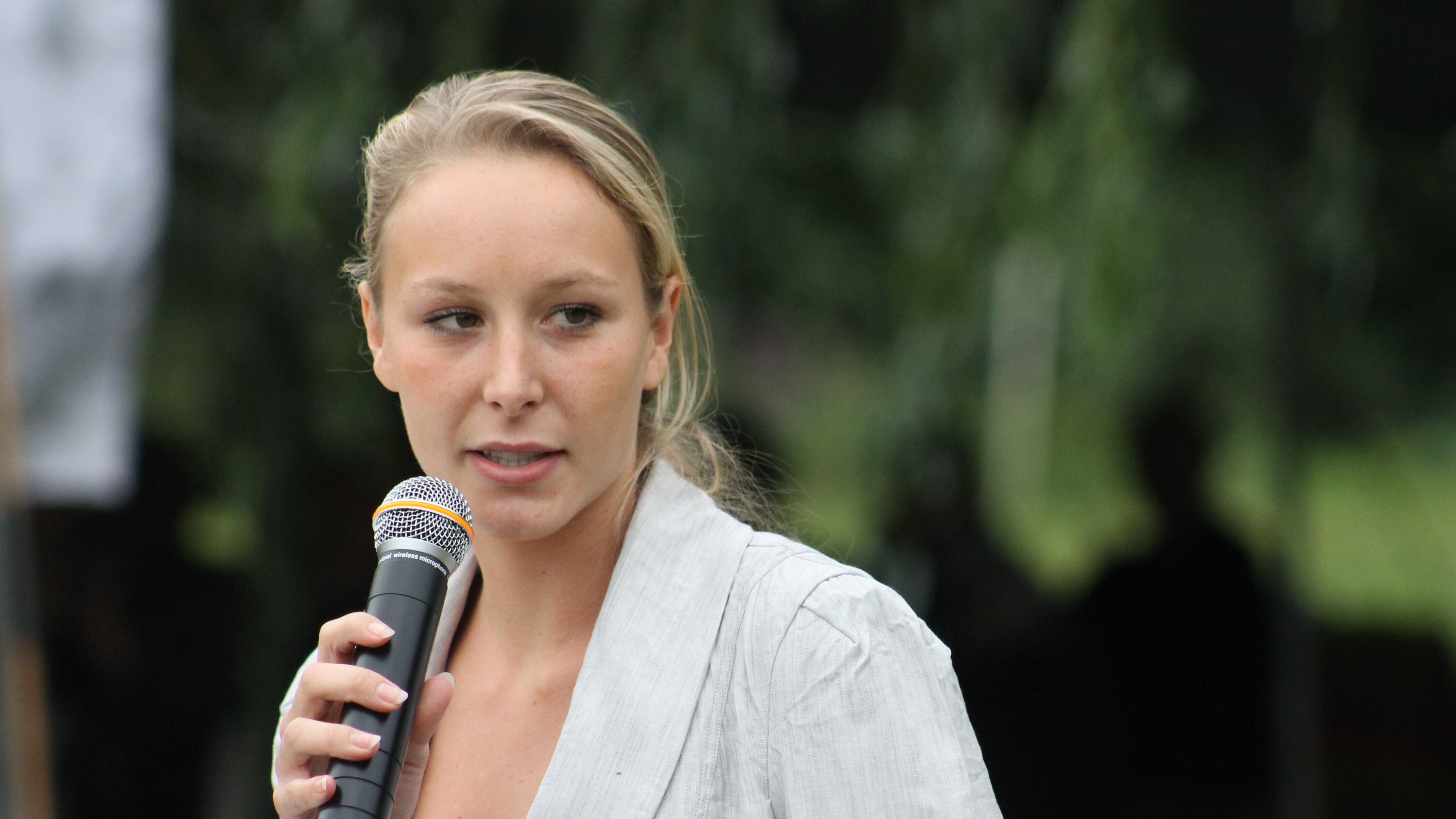 "Difendiamo insieme le nostre identità" Marion le Pen invita Regione Lombardia alla collaborazione