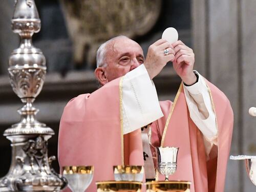 Il Papa fa tremare la Curia: "Non siamo più nella cristianità"
