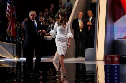 Melania, l'aspirante first lady in abito bianco alla convention 6
