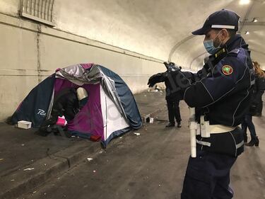 Sgomberato il tunnel in Centrale: degrado fuori controllo 12