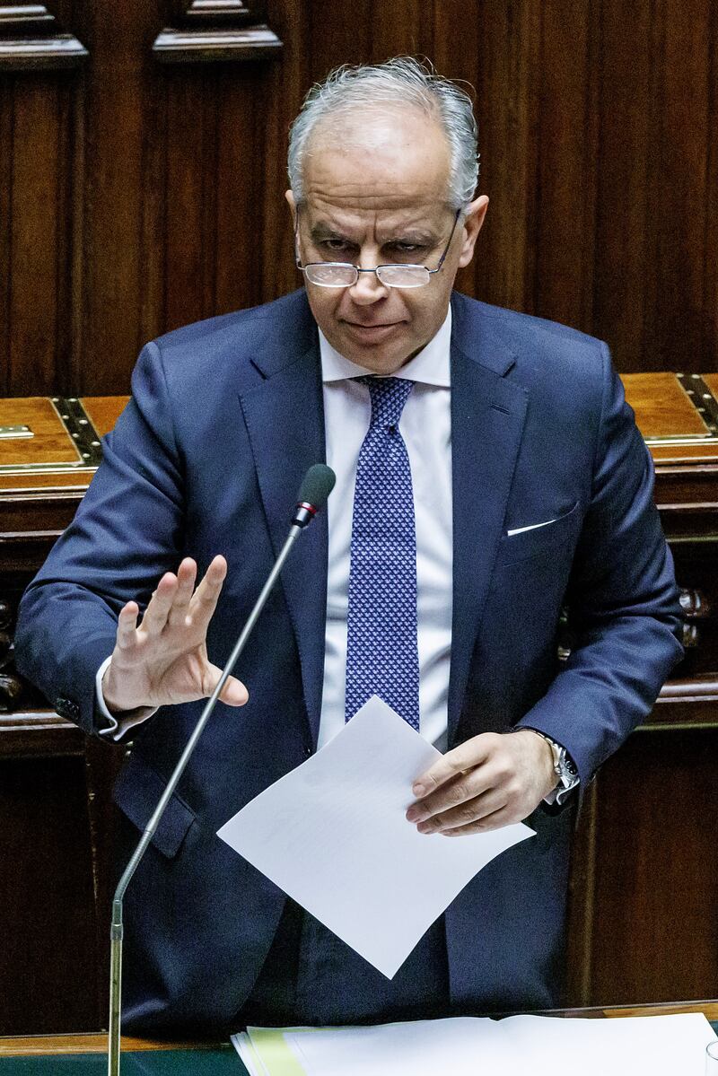 FdI a Piantedosi: "Più sicurezza, via i clandestini e Leoncavallo"