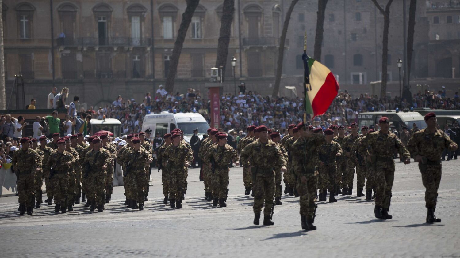 Se la parata militare diventa una "sfilata"