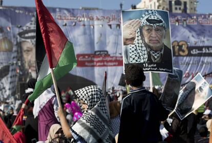 I palestinesi festeggiano l'anniversario della morte di Arafat 17