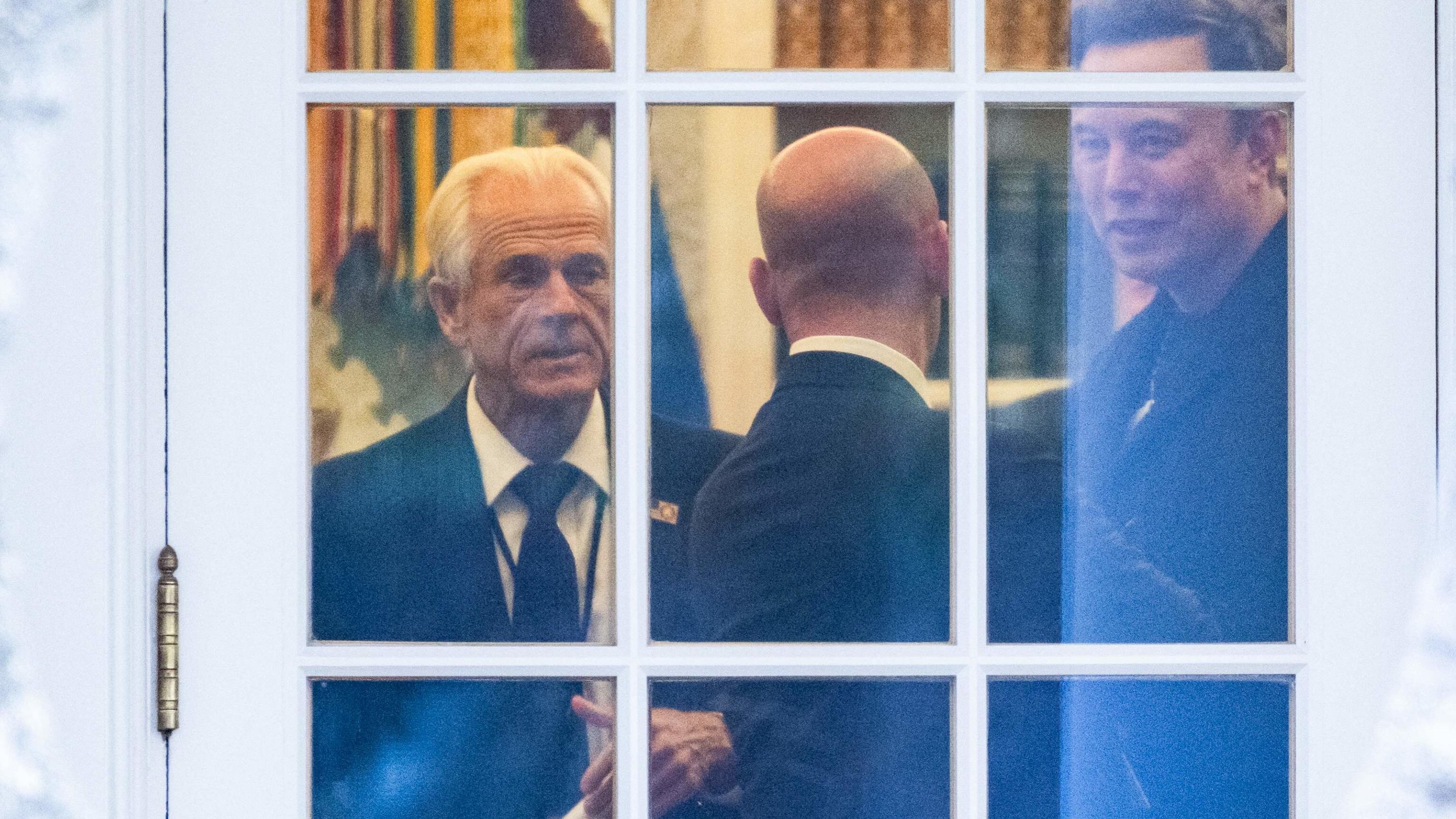 Il tentativo (a vuoto) di Musk con Trump. Gli insulti a Navarro. "È un vero idiota"