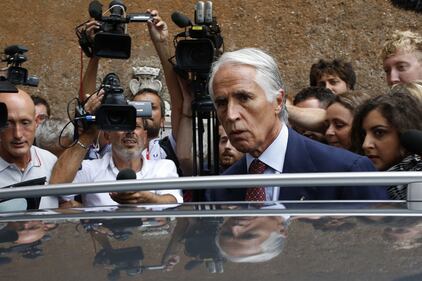 Salta l'incontro con la Raggi: Malagò lascia il Campidoglio 4
