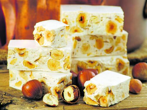 Mostarda e tortelli, ma è il torrone il re sulla tavola fin dal Medioevo