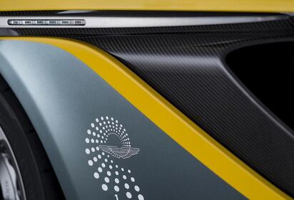 Aston Martin CC100 Speedster Concept 12