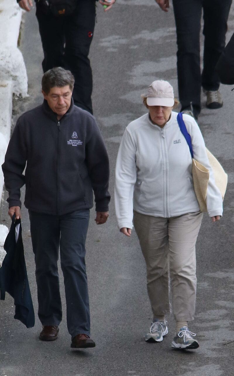 La Merkel a Ischia tra pilates e verdurine 9