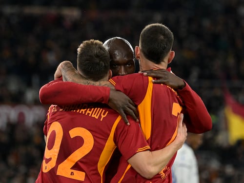 La Roma supera il Verona all'Olimpico: vittoria al debutto per De Rossi
