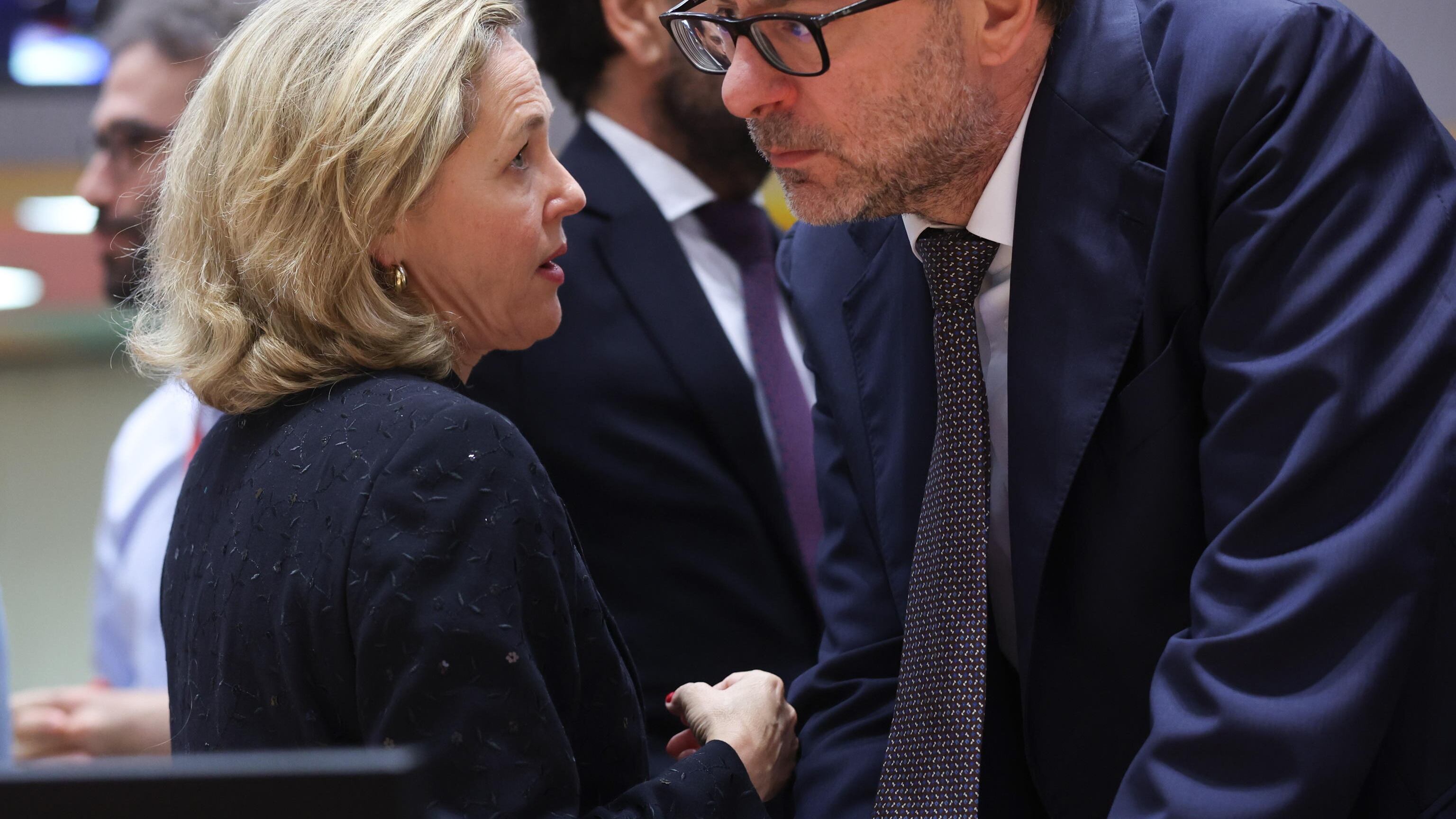 Collegare gli stipendi al costo della vita. L'idea della Lega fa imbizzarrire la sinistra e la Cgil