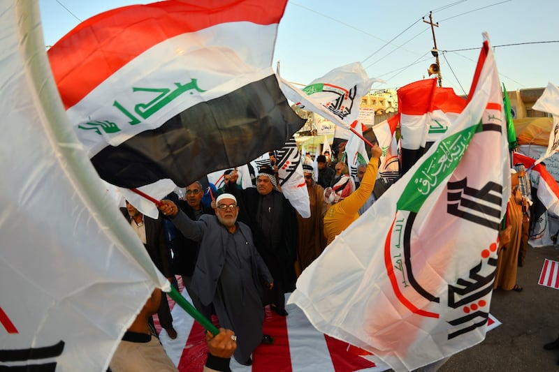 Iraq, assalto all'ambasciata Usa: bruciate bandiere americane 10