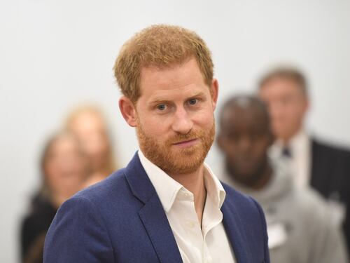 Il principe Harry: "Ogni click di un fotografo mi ricorda la morte di mia madre"