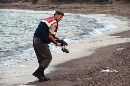 Turchia, la foto choc che fa piangere il mondo