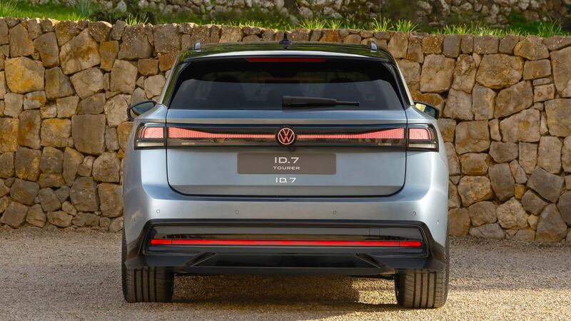 Nuova Volkswagen ID.7 Tourer, guarda tutte le foto 4