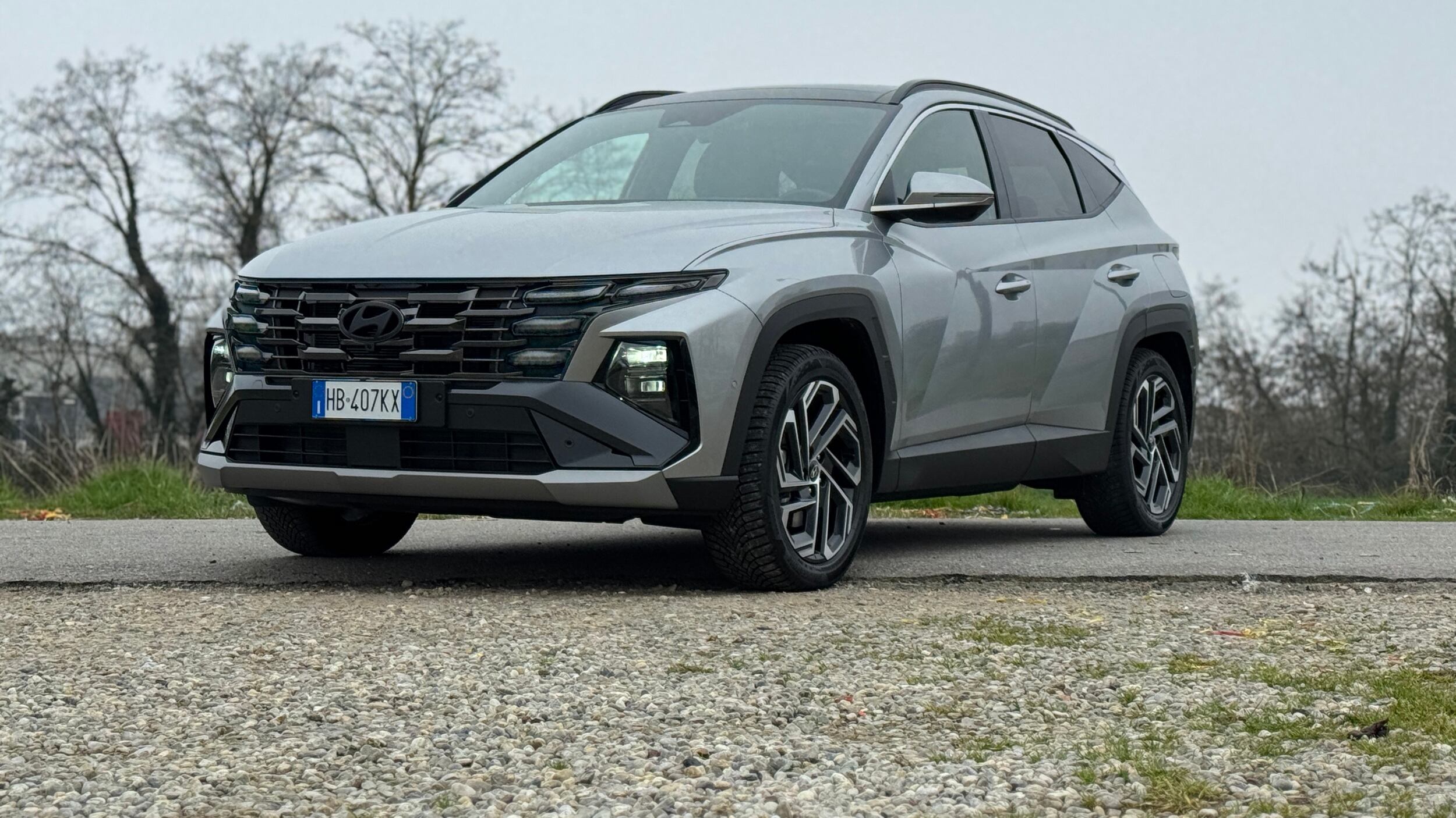 Hyundai Tucson 2026: come si aggiorna il SUV ibrido coreano