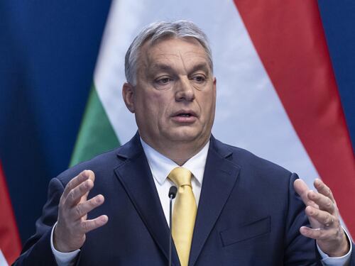 Orbán cavalca l'emergenza per prendere i pieni poteri