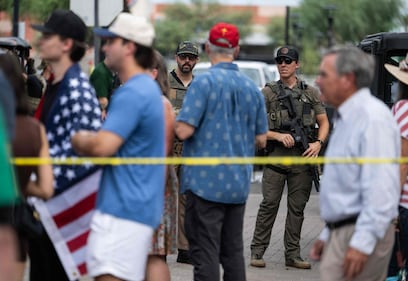 Il lungo addio a Charlie Kirk in Arizona 9