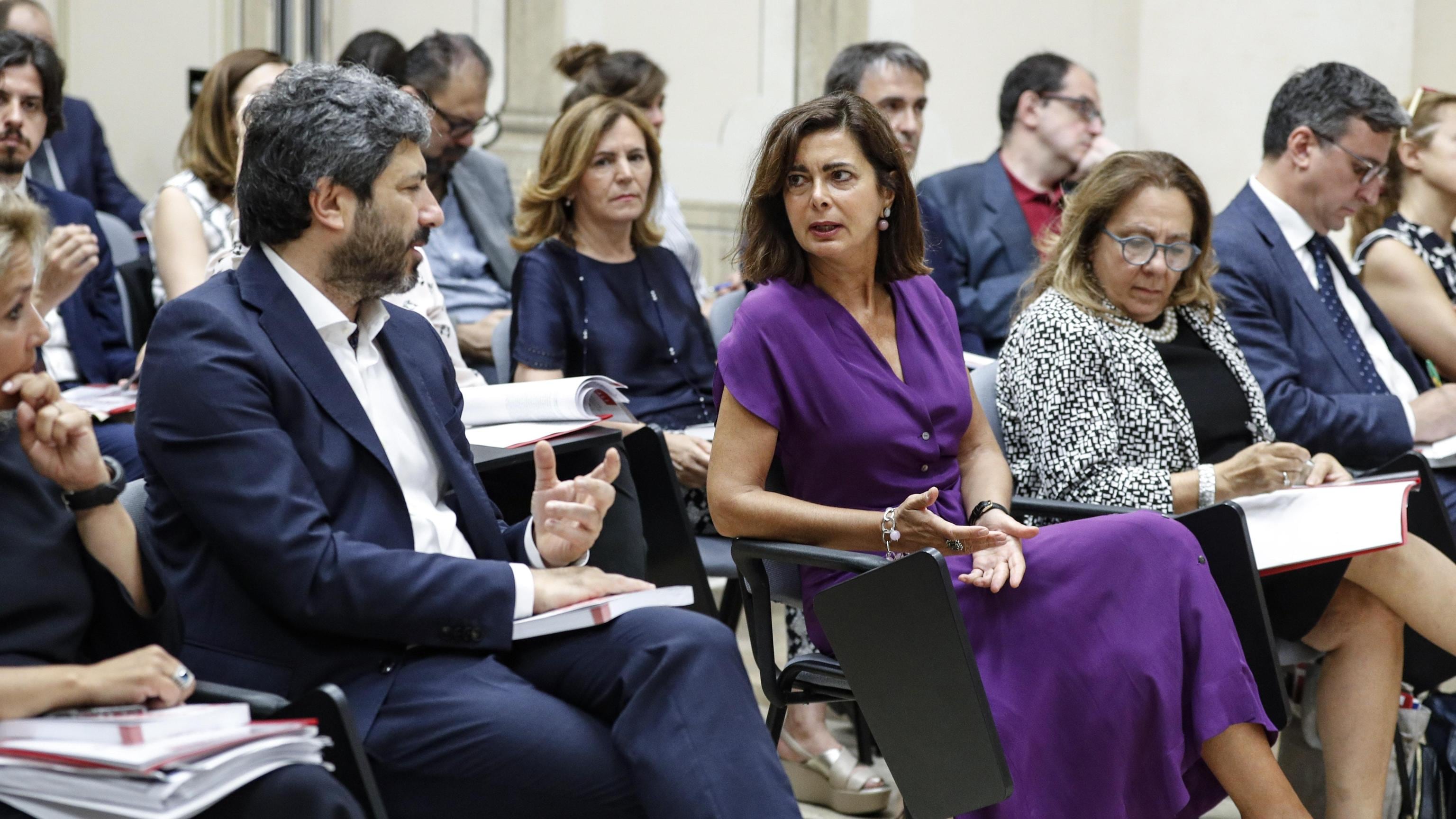 Paladini dei lavoratori, però li sfruttano