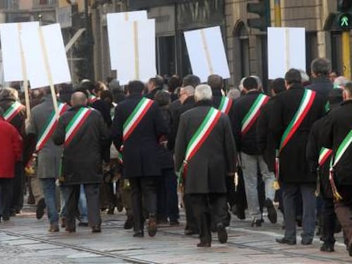 Allarme sicurezza, i sindaci: "Alfano e Renzi ci lasciano soli"
