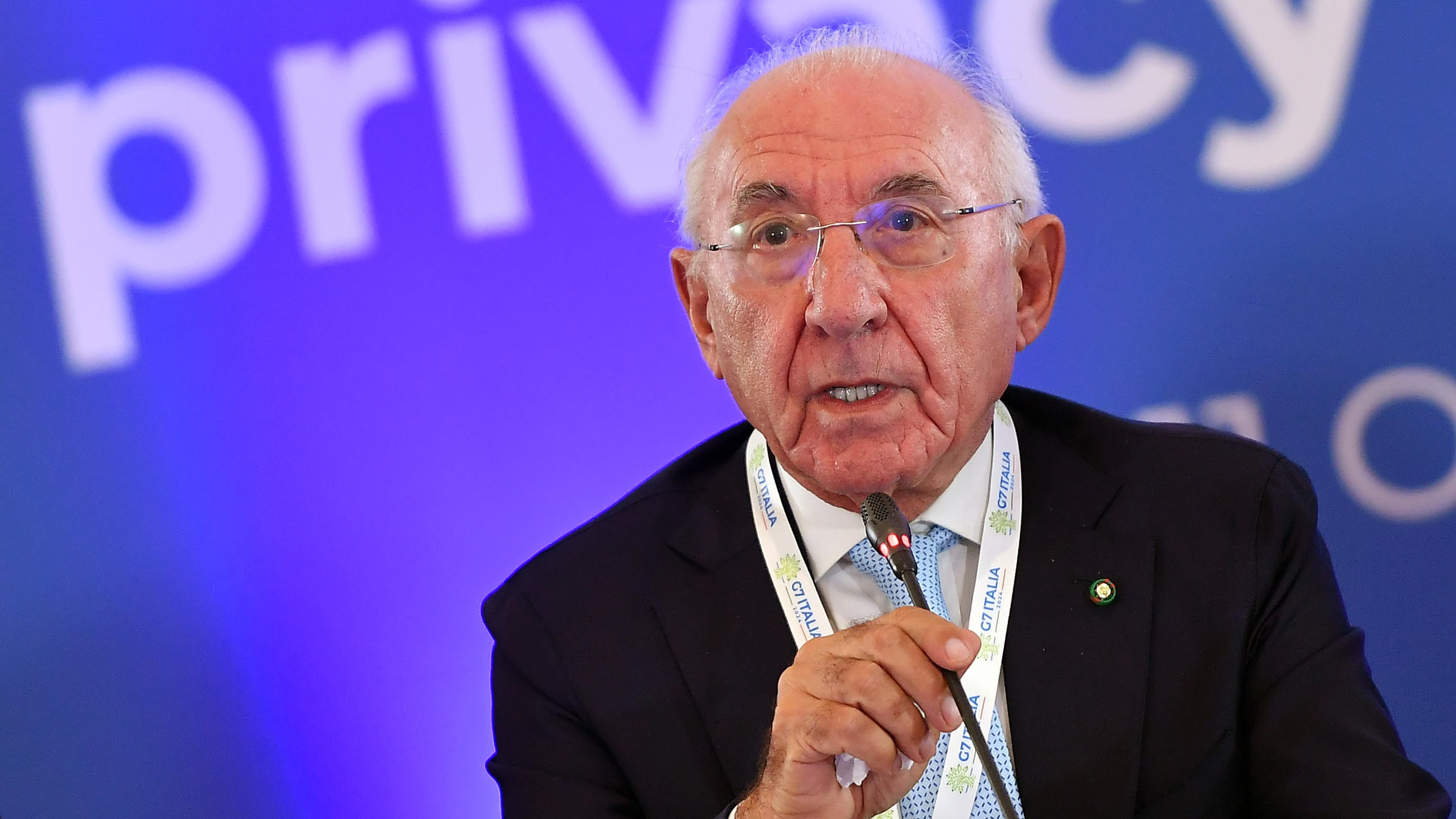 Spiato persino il Garante della privacy