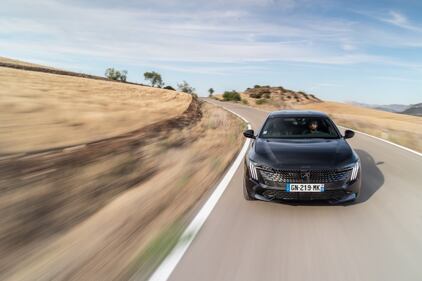 Nuova Peugeot 508 2023: guarda le foto  6