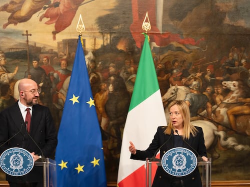 L'assist della Ue: "Patto su migranti e lotta agli scafisti". Meloni: ora servono misure concrete