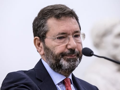 Marino in procura nega le accuse sulle spese