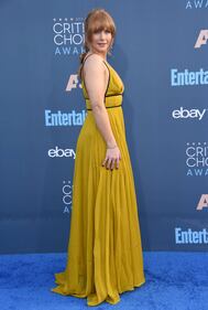 Critic Choice Awards 2016, dive senza reggiseno sul red carpet 6