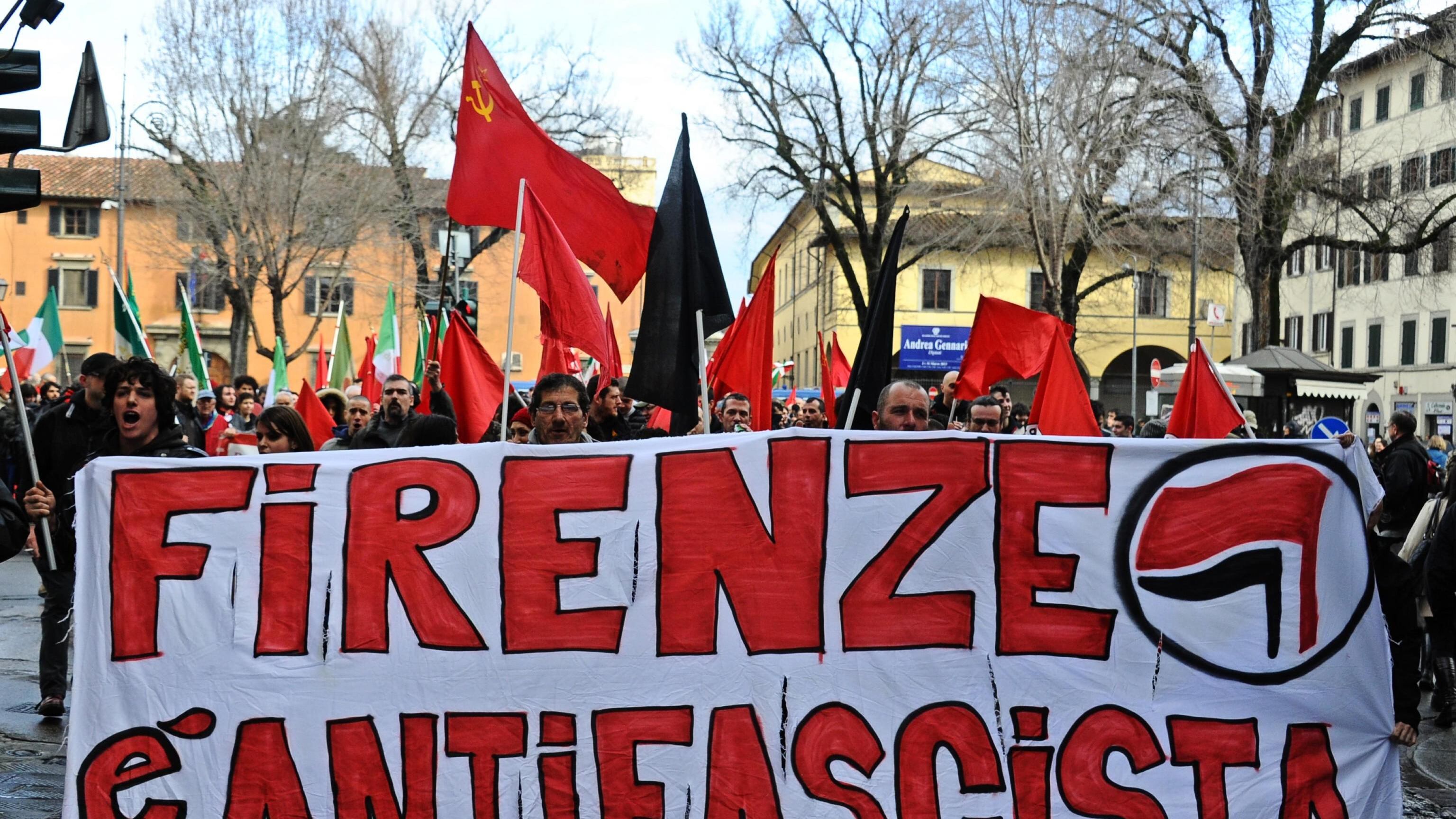 L'odio (vigliacco) dei rossi