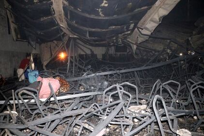 I festeggiamenti per le nozze e il terribile incendio: 113 morti e oltre 200 feriti in Iraq 4