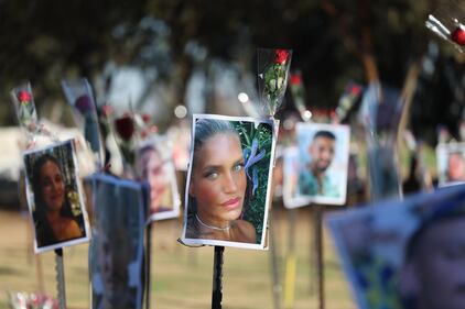 I volti delle vittime del 7 ottobre. Ecco il memoriale in loro memoria 11