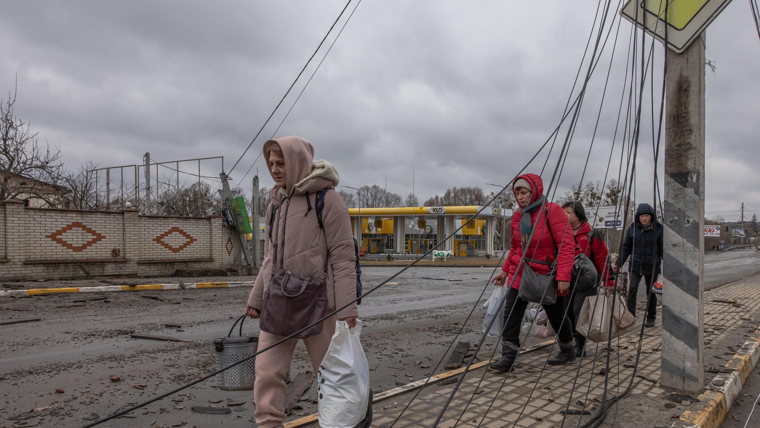 Notte d'assedio spietato a Mariupol. Poi la tregua per i corridoi umanitari