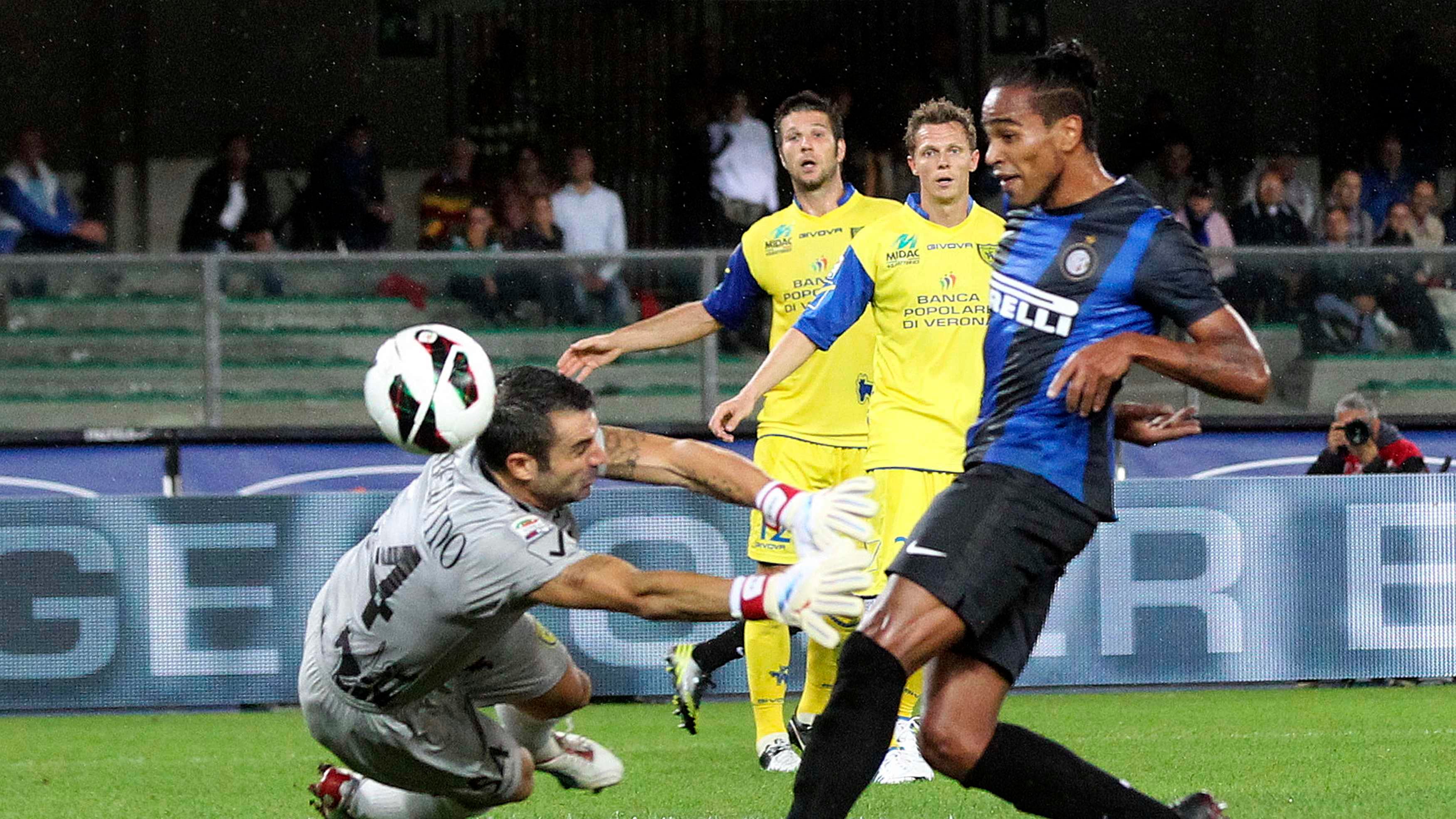 Alvaro Pereira: "Io, operaio del pallone amo il calcio fantasia"