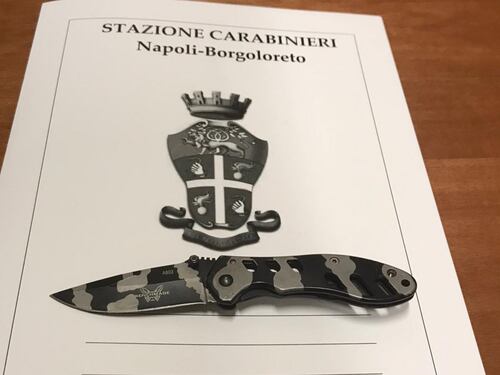 Fermato con un coltello negli slip: denunciato il nipote 14enne del boss Mazzarella