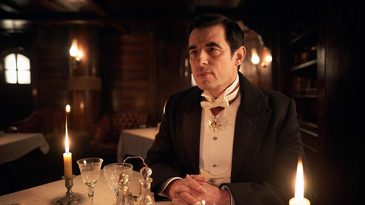 Dracula è la prima imperdibile miniserie tv del 2020