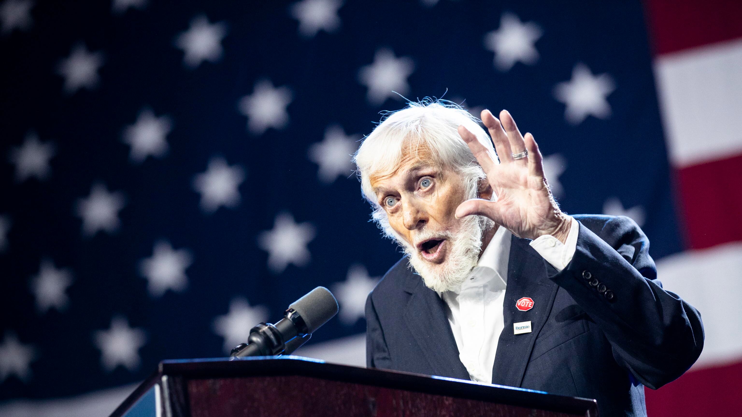 Altri 100 di questi anni, "spazzacamino": Dick van Dyke festeggia un secolo di cinema e tv