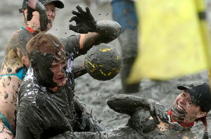 Arrivano le Mudflat Olympics, le Olimpiadi del fango 14