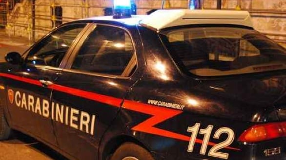 Calci e pugni ai carabinieri: arrestato africano irregolare